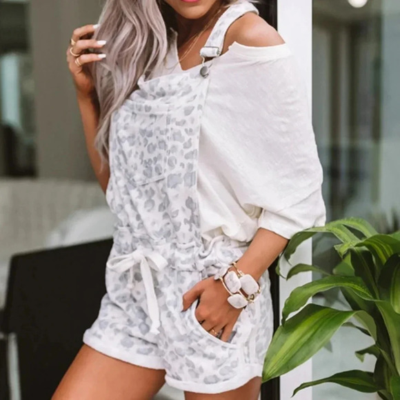 Vintage Havana Gray White Leopard Print Soft Fleece Shorts Overalls Small - Picture 9 of 16